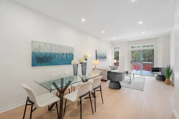 74 Cameo DR, Richmond Hill, ON L4S 2C1