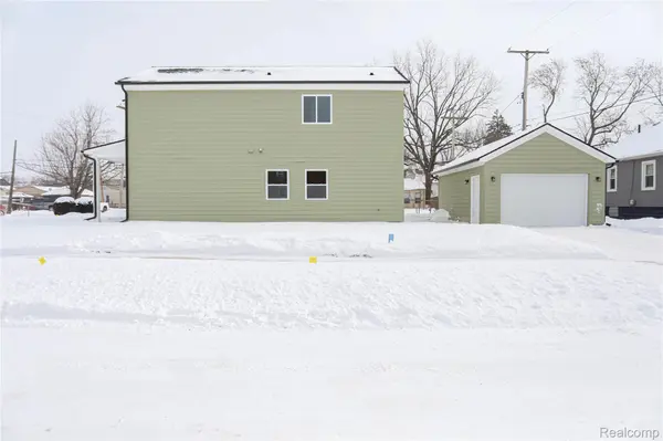 9 Queen ST, Mt. Clemens, MI 48043