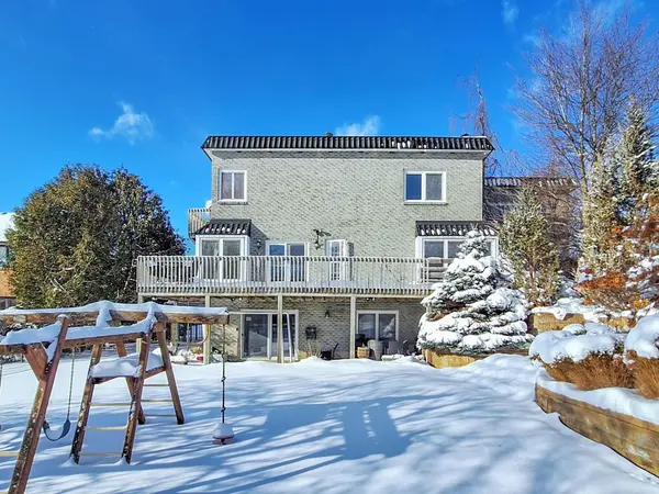 788 Woodland Acres CRES, Vaughan, ON L6A 1G2