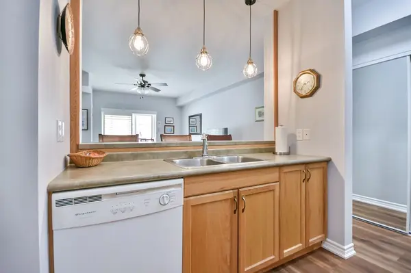 19B Yonge ST N #107, Springwater, ON L0L 1P0