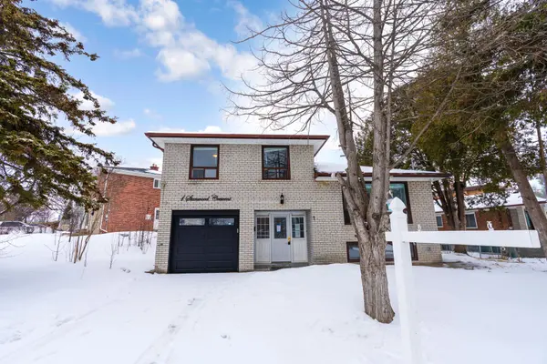 1 Stanwood CRES, Toronto W05, ON M9M 1Z8