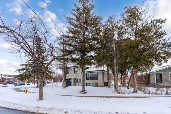 1 Stanwood CRES, Toronto W05, ON M9M 1Z8