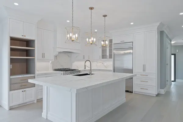 10 RIVERWOOD TER, Caledon, ON L7E 1S1