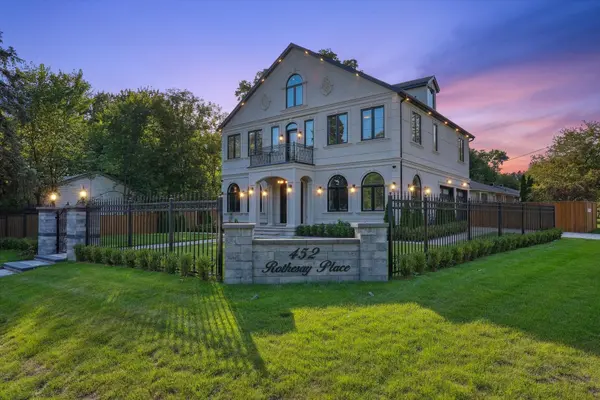 452 Rothesay PL, Burlington, ON L7N 1N5