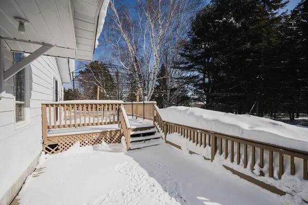 27 Queen ST, Sundridge, ON P0A 1Z0