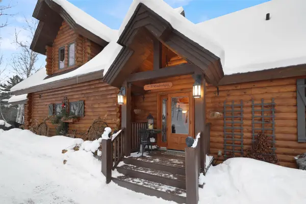 28 Beaver Pond RD, Elliot Lake, ON P5A 2J7