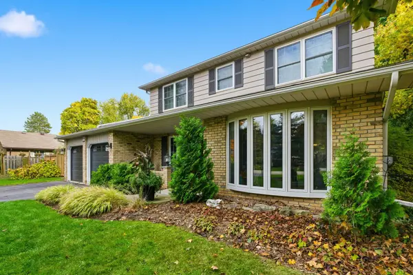 24 Bannisdale WAY, Hamilton, ON L0R 1H2