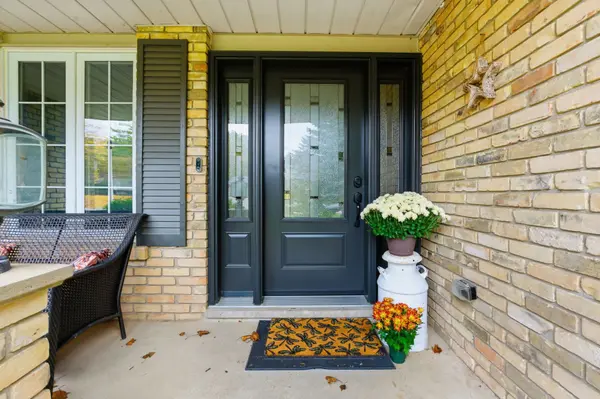 24 Bannisdale WAY, Hamilton, ON L0R 1H2