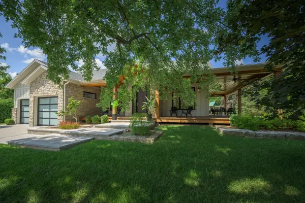 12 Parkland PL, Middlesex Centre, ON N0L 1R0