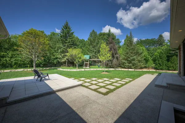 12 Parkland PL, Middlesex Centre, ON N0L 1R0