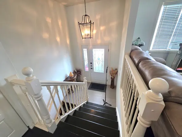 637 Pineridge RD, Waterloo, ON N2L 5N6