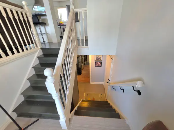 637 Pineridge RD, Waterloo, ON N2L 5N6