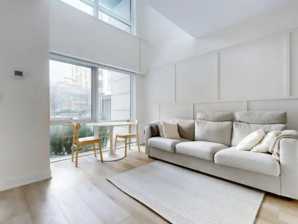 24 Woodstream BLVD #112, Vaughan, ON L4L 8C4