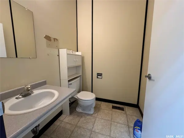 1532 100th STREET, North Battleford, SK S9A 0W4