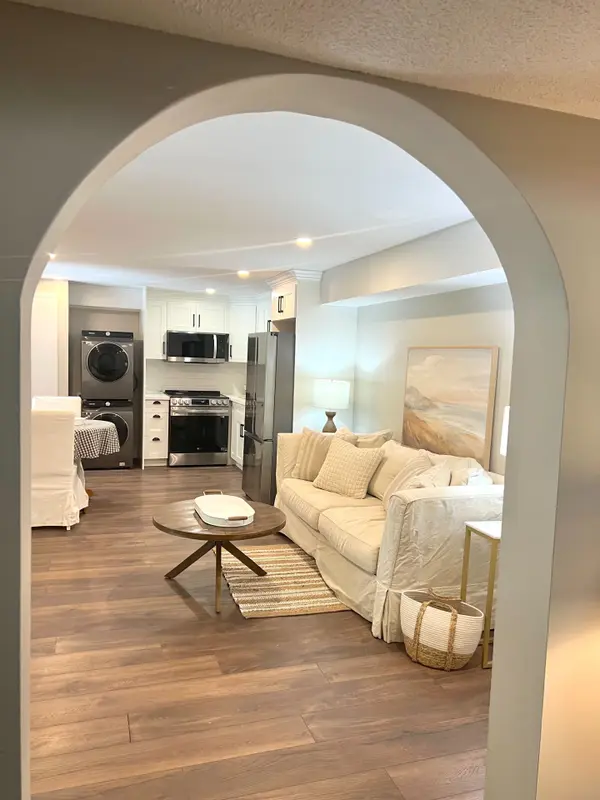 964 Albertson CRES #Lower Level, Mississauga, ON L5H 3C7