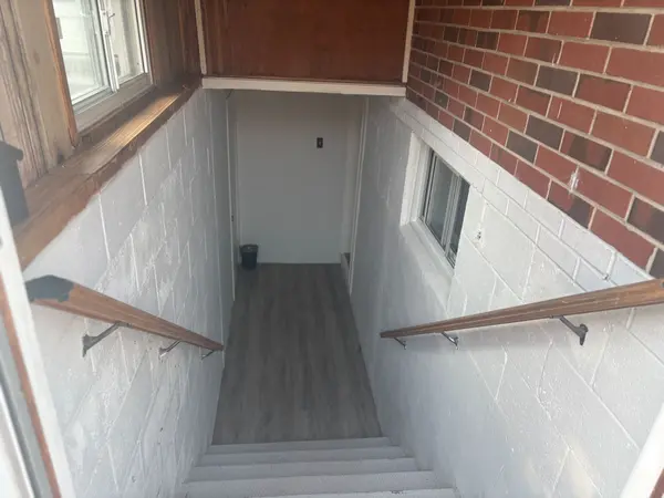 248 Felan AVE #Basement, Oakville, ON L6K 2X6