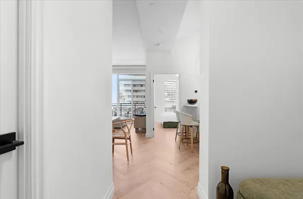 4011 Brickstone Mews #621, Mississauga, ON L5B 0J7