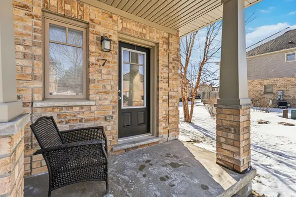 1924 CEDARHOLLOW BLVD #7, London North, ON N5X 0K3