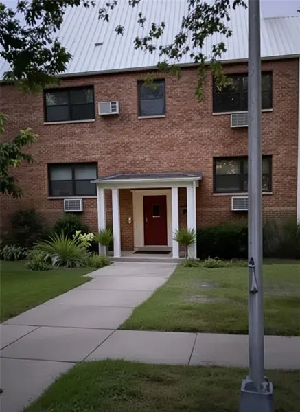 81-09 156th AVE #5, Queens, NY 11414