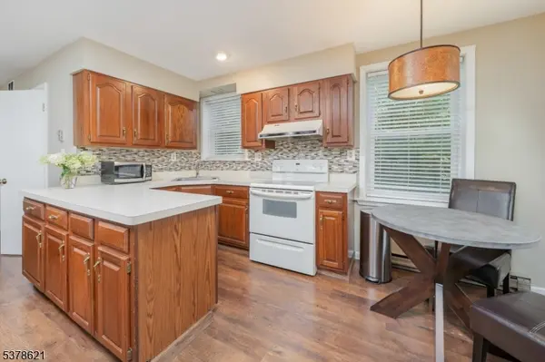 79 E Madison Ave, Florham Park Boro, NJ 07932