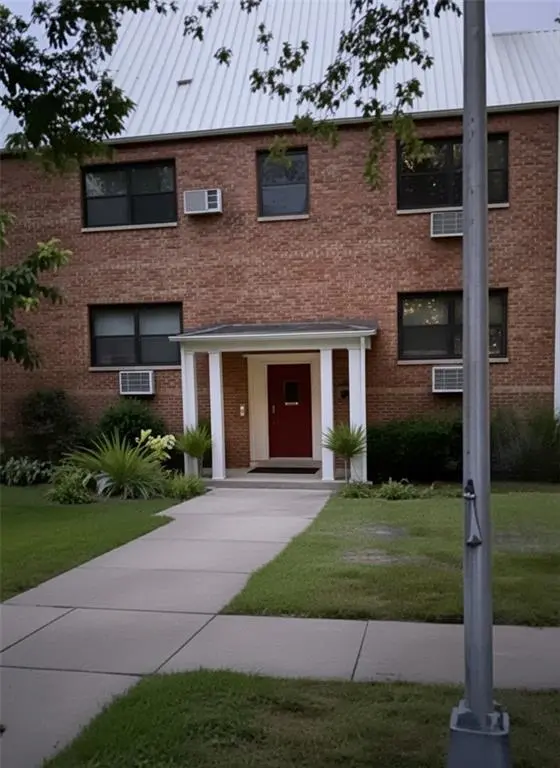 81-09 156th AVE #5, Queens, NY 11414