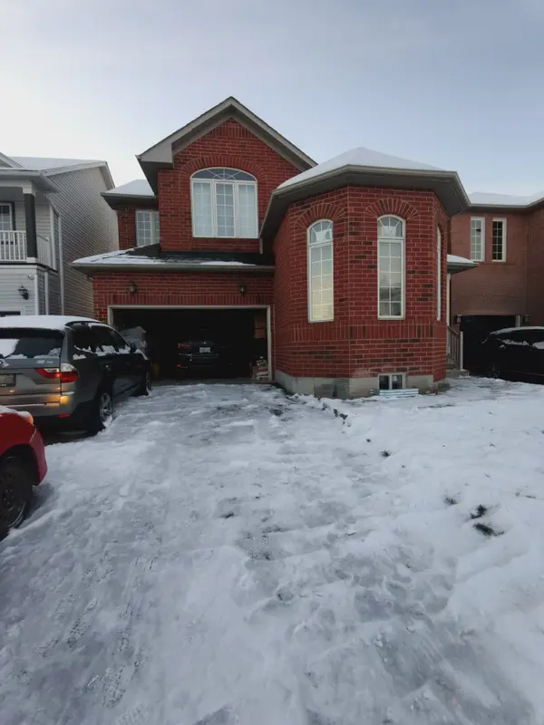 1215 Wadebridge CRES N #Upper, Oshawa, ON L1K 2V5