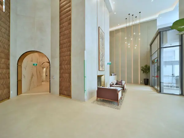 1000 Portage Pkwy #205, Vaughan, ON L4K 0L1