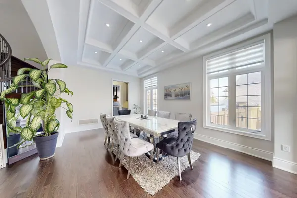 64 Chesney CRES, Vaughan, ON L4H 4A5