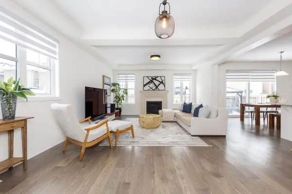 3314 Mintwood CIR, Oakville, ON L6H 0N6