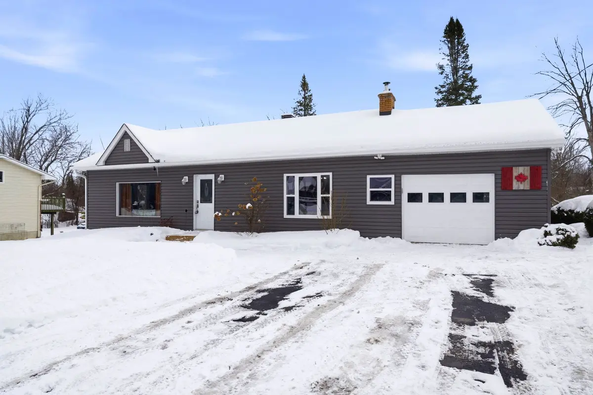 17224 County Rd 18 RD, South Stormont, ON K0C 1P0