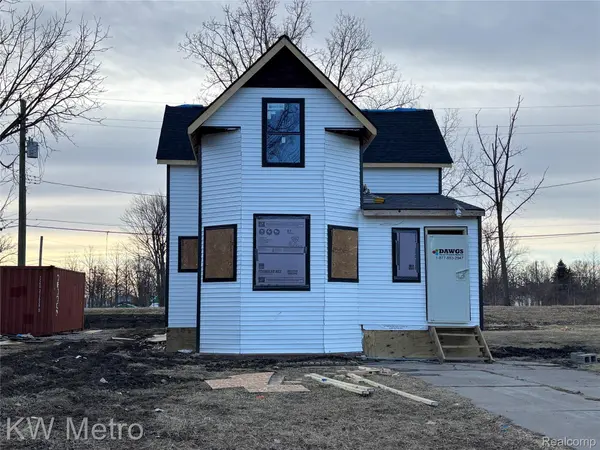 8864 Charlevoix ST, Detroit, MI 48214