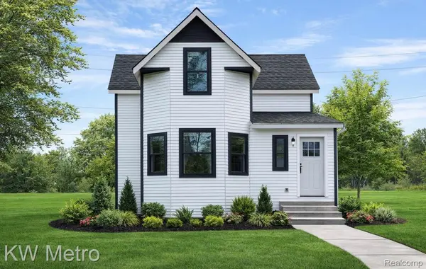 8864 Charlevoix ST, Detroit, MI 48214