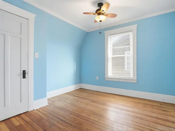 713 Clairmount ST, Detroit, MI 48202