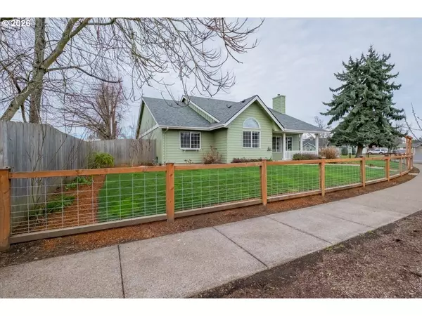 5718 E ST, Springfield, OR 97477