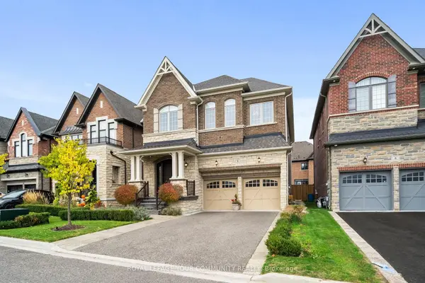 8 King BLVD, King, ON L7B 0P4