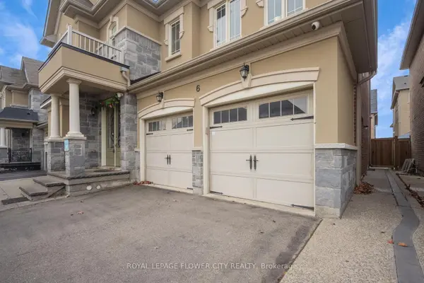 6 Villadowns TRL, Brampton, ON L6R 3V5