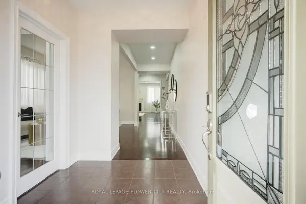 6 Villadowns TRL, Brampton, ON L6R 3V5