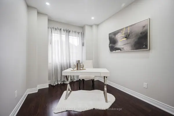 6 Villadowns TRL, Brampton, ON L6R 3V5