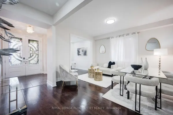 6 Villadowns TRL, Brampton, ON L6R 3V5