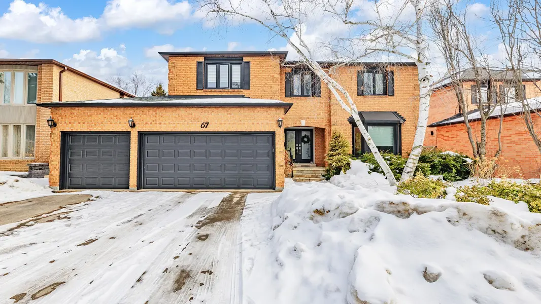 67 Rose Green DR, Vaughan, ON L4J 4R5