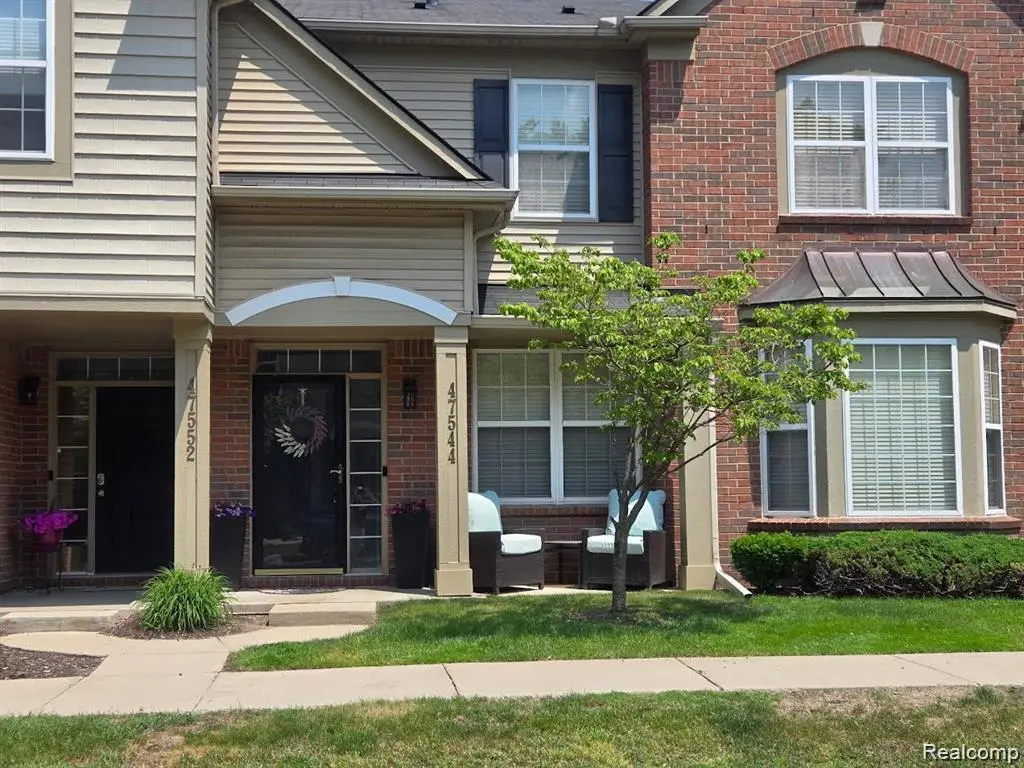 47544 Pembroke DR, Canton Charter Township, MI 48188