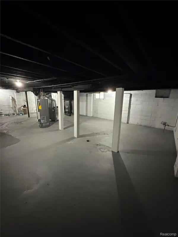 13997 Cloverlawn ST, Detroit, MI 48238