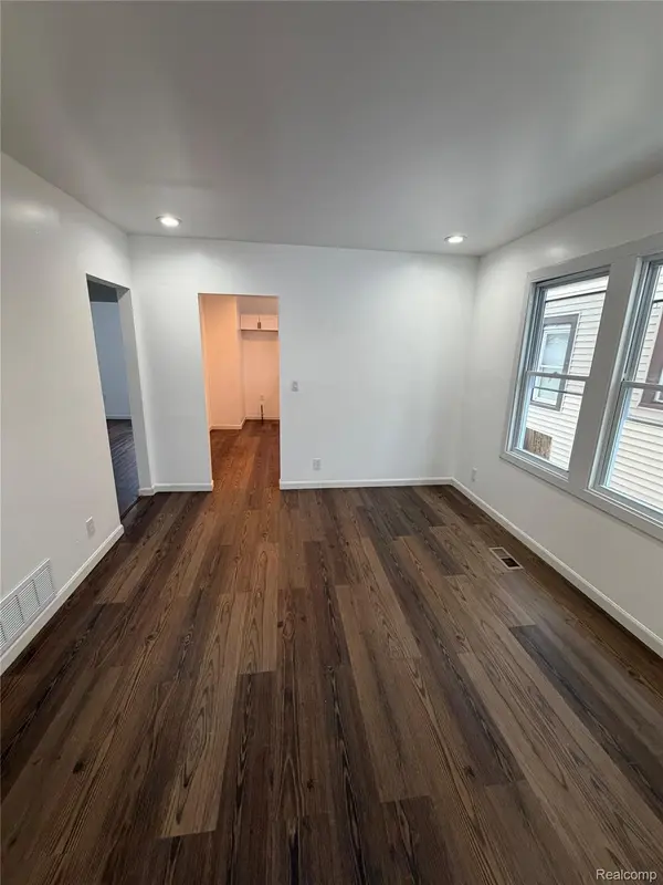 13997 Cloverlawn ST, Detroit, MI 48238