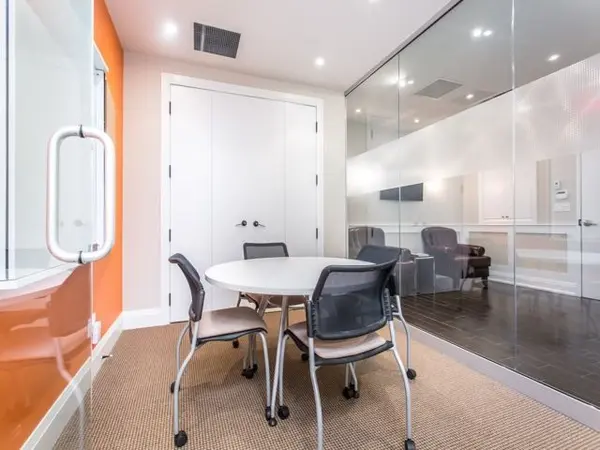 9140 Leslie ST #304, Richmond Hill, ON L4B 0A9