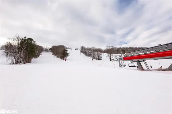 80 Horseshoe BLVD ##G01, Oro-medonte, ON L4M 4Y8