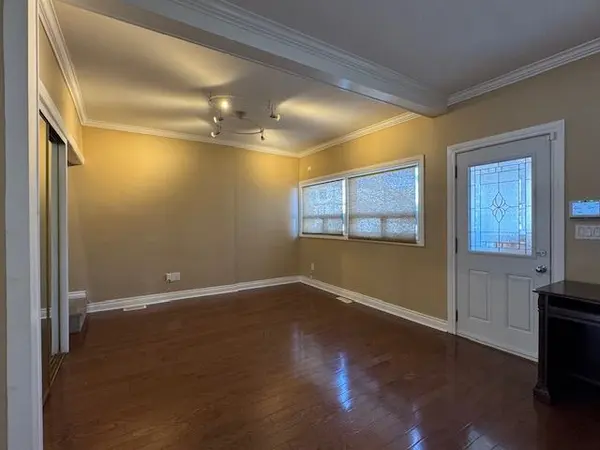 126 Sixteenth ST, Toronto W06, ON M8V 3K1