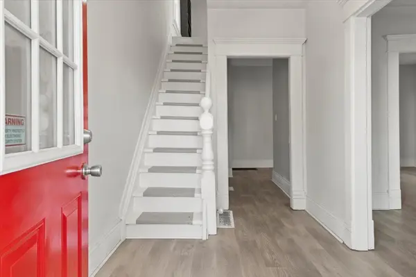 650 Armour RD, Peterborough, ON K9H 1Z4