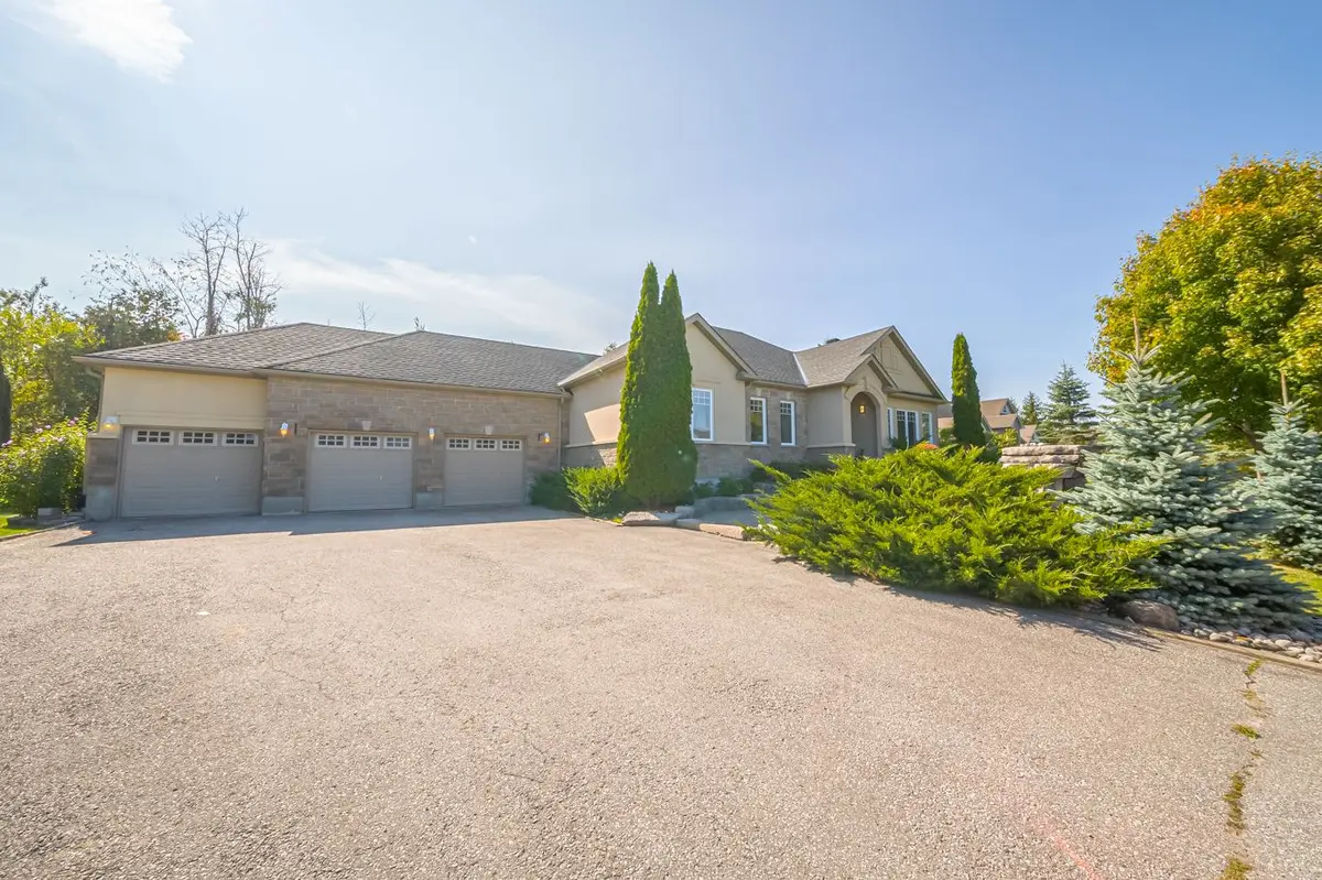 36 Red Oak CRES, Oro-medonte, ON L0L 2L0
