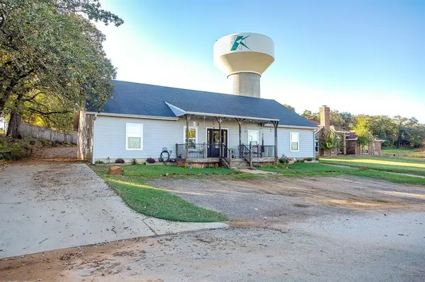 428 Gail Drive, Kennedale, TX 76060