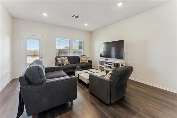 3221 Watterson Way, Crandall, TX 75114